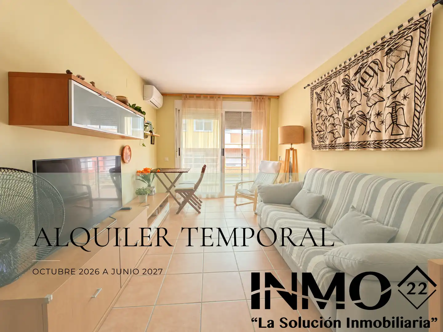 Apartment with pool to rent in Carrer Castell de Tona