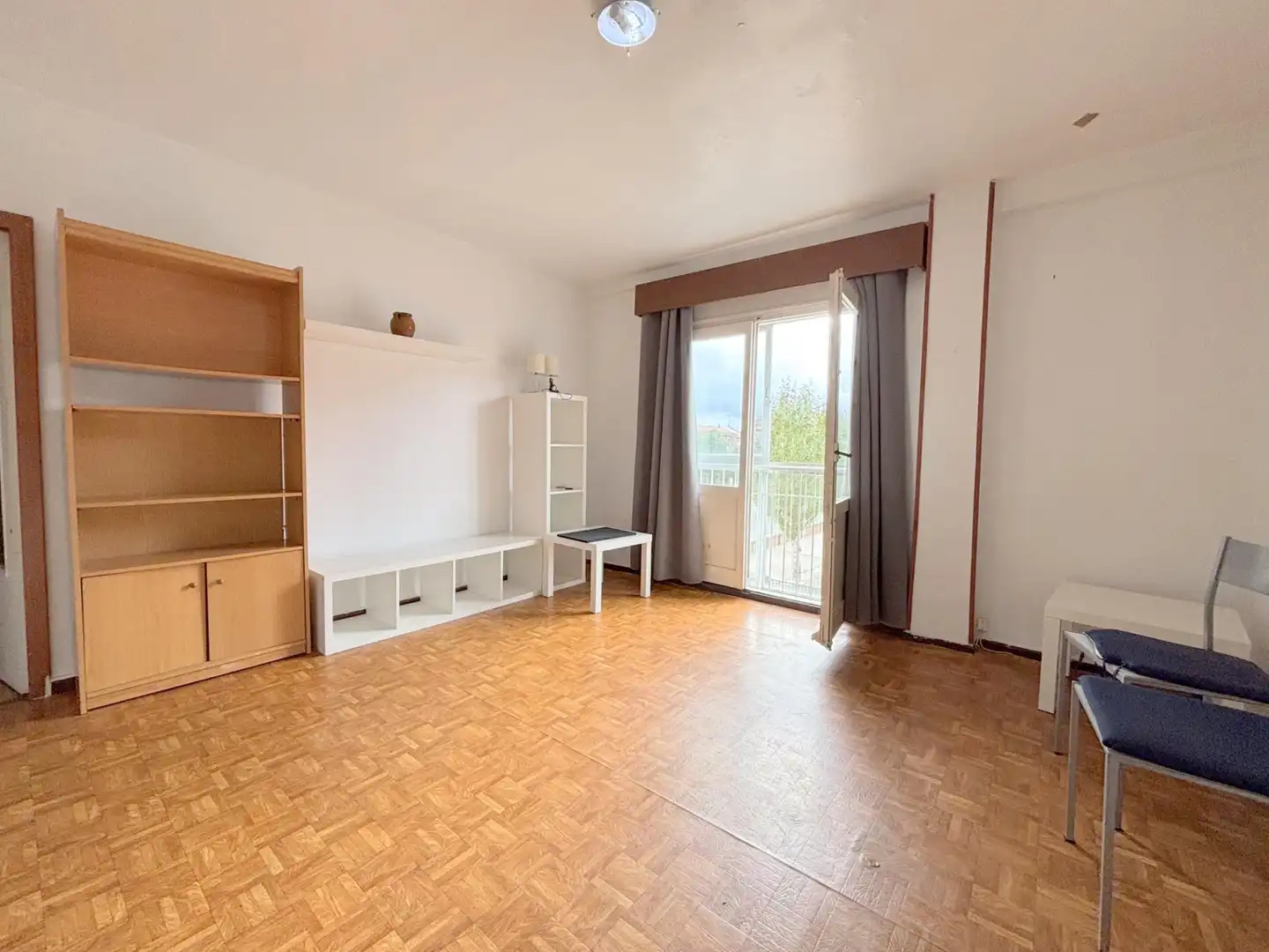 Bedroom of Flat for sale in Ávila