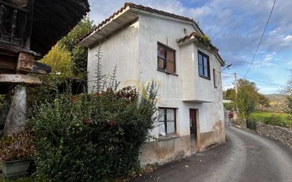 Exterior view of House or chalet for sale in Cangas de Onís