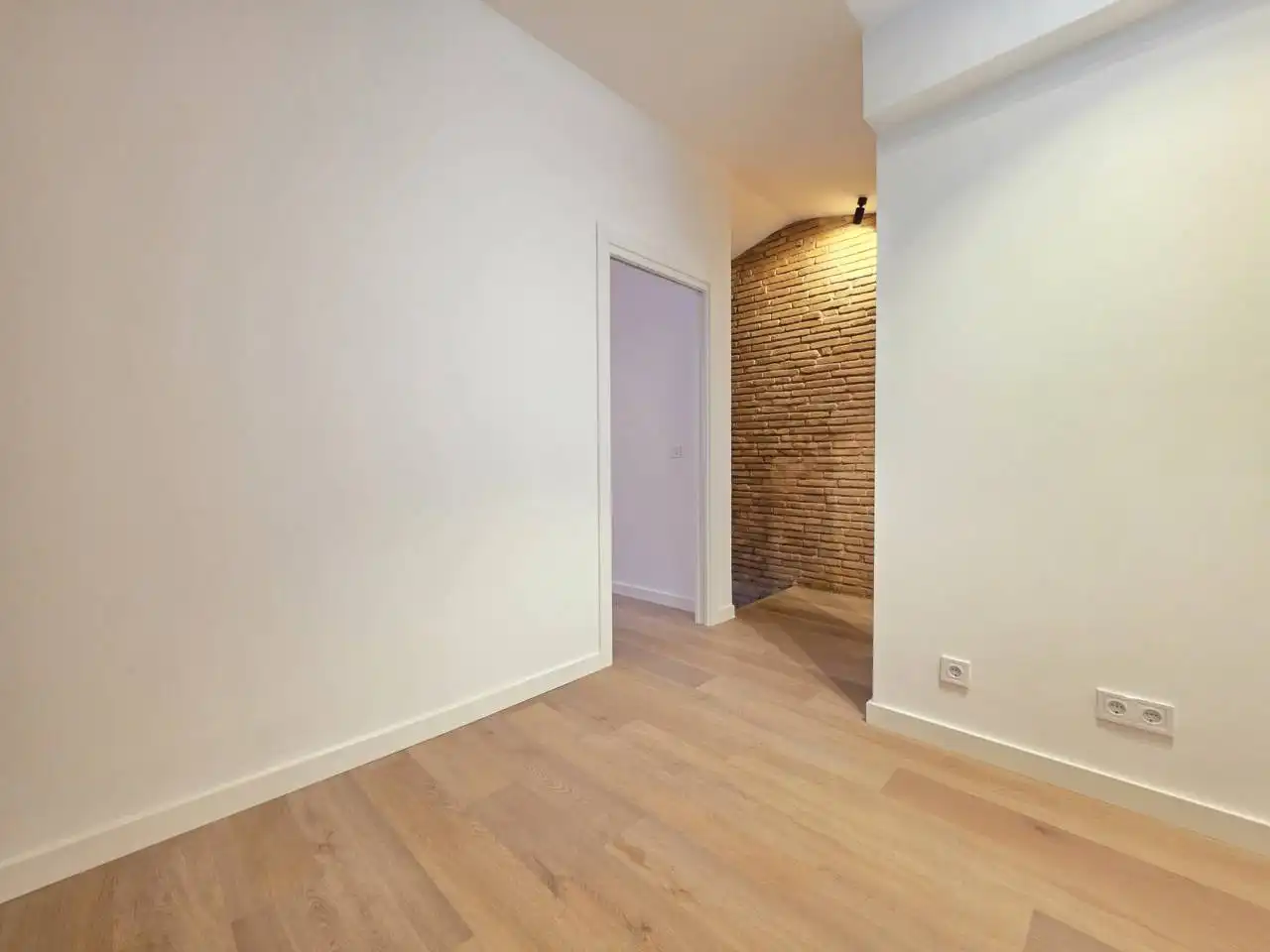 Duplexes for sale in Barcelona  with Air Conditioner, Heating and Parquet flooring