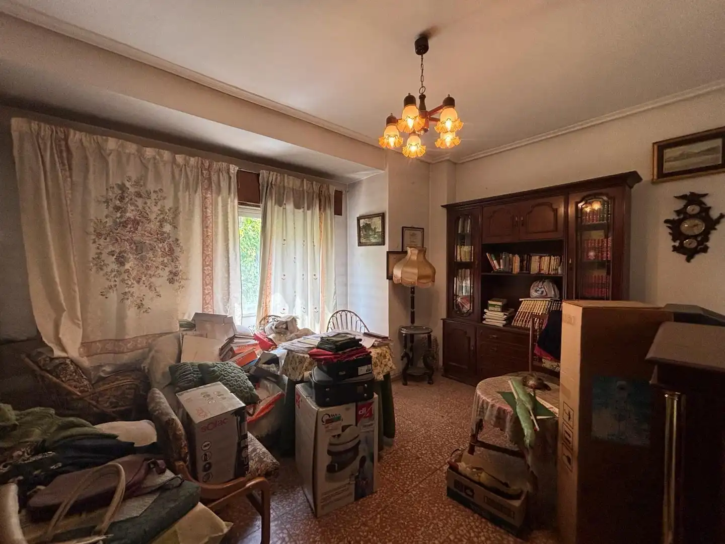 Living room of Flat for sale in Cáceres  with Heating, Furnished and Balcony