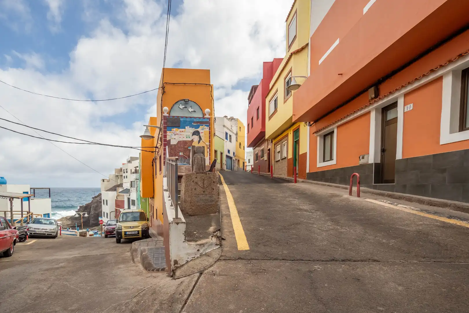 Vista exterior de Casa o xalet en venda en Santa María de Guía de Gran Canaria amb Terrassa, Moblat i Balcó