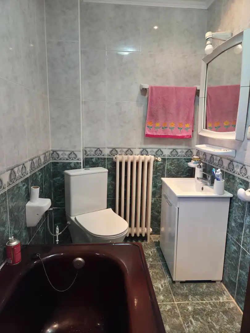 Bany de Casa o xalet en venda en Castellanos de Villiquera amb Calefacció
