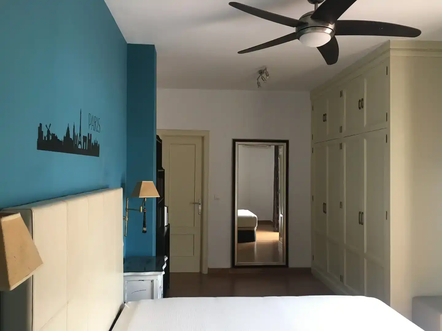 Habitación de Piso de alquiler en Écija con Aire acondicionado, Parquet y Amueblado