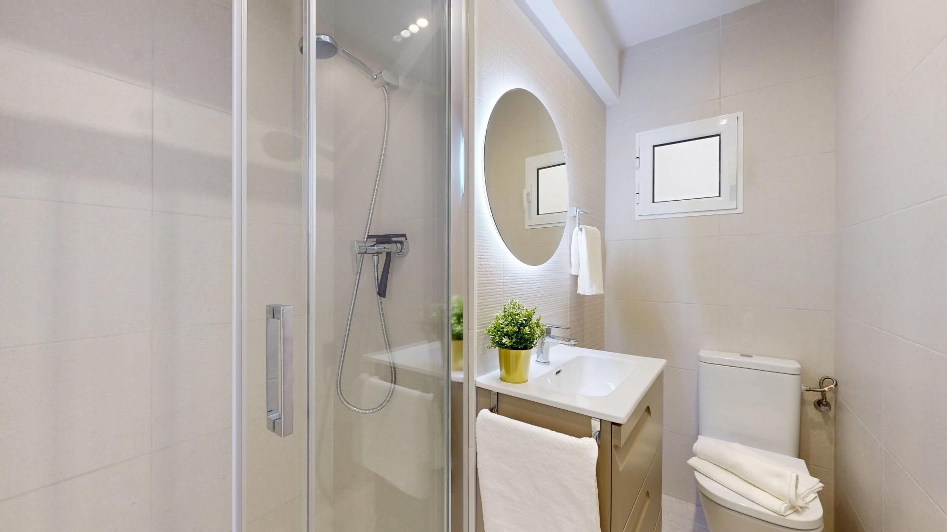 Bathroom of Flat for sale in Torrent  with Balcony and Alarm