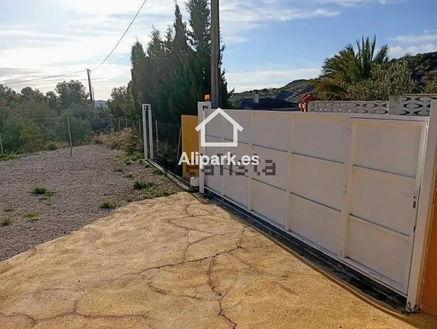 Vista exterior de Casa o chalet en venta en Alicante / Alacant con Trastero, Piscina y Amueblado