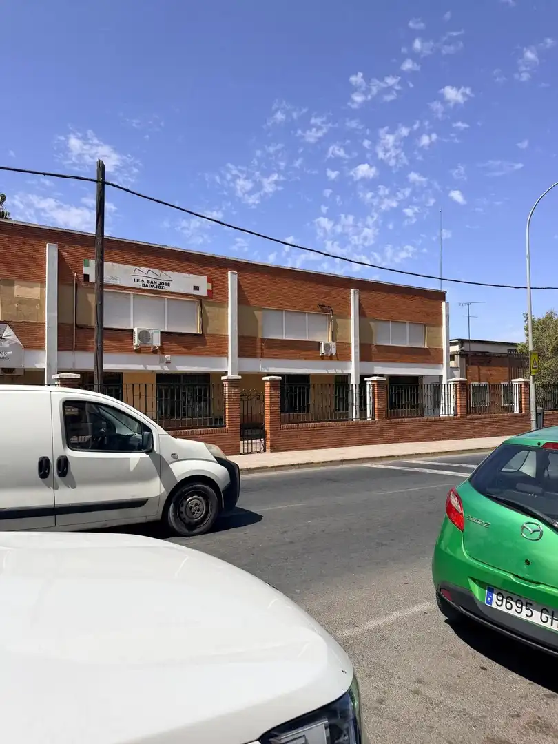 Vista exterior de Apartament en venda en Badajoz