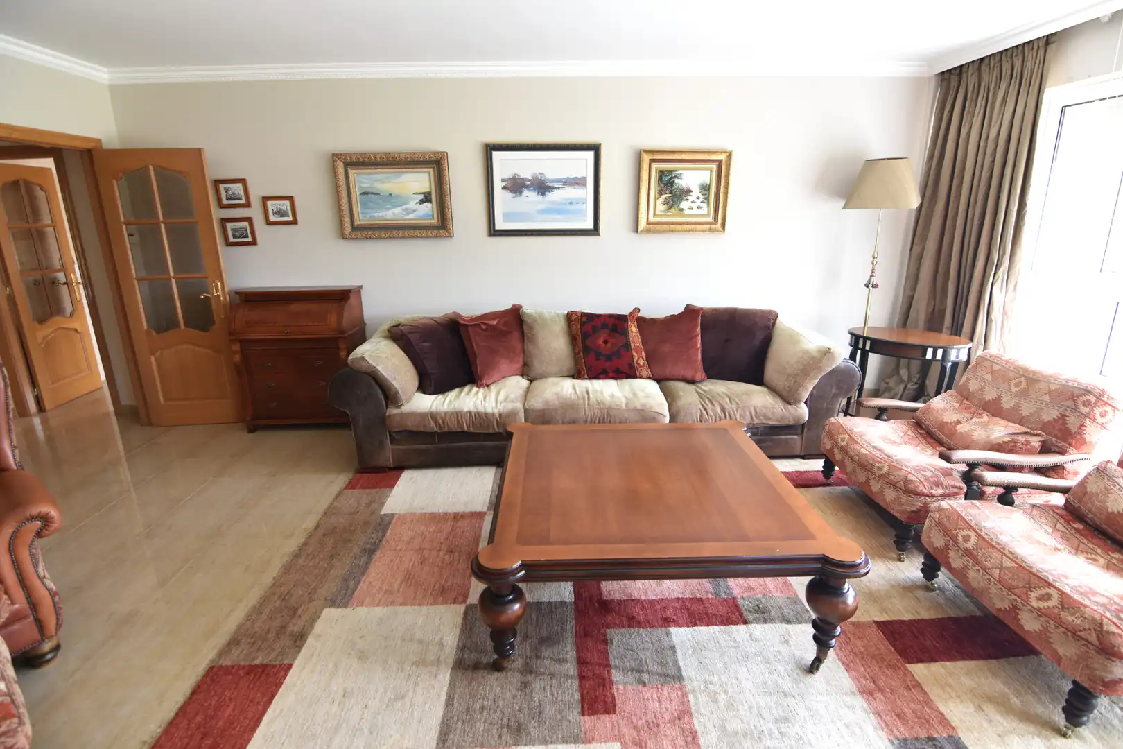 Sala de estar de Casa o chalet en venta en Bergondo con Calefacción, Jardín privado y Parquet