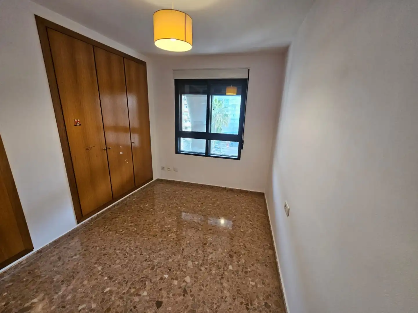 Bedroom of Flat for rent in Valencia  with Air Conditioner and Heating