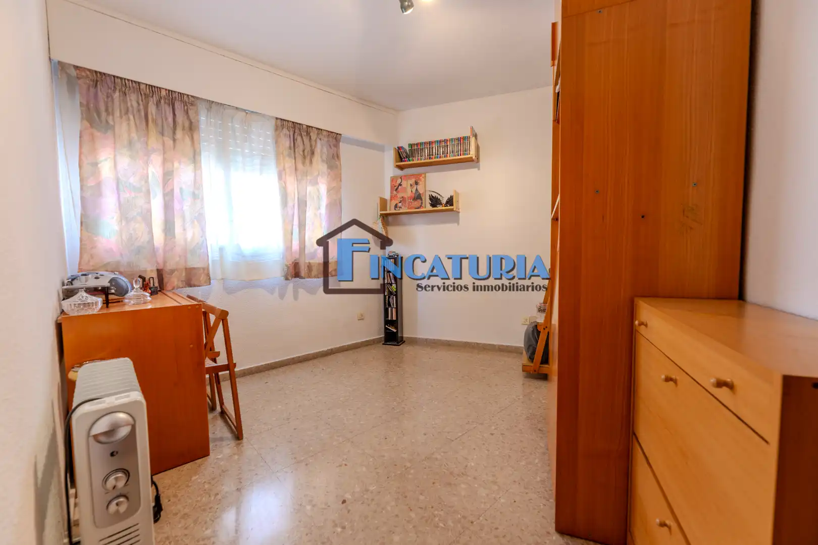 Schlafzimmer von Wohnung zum Verkauf in Mislata mit Klimaanlage, Abstellraum und Balkon