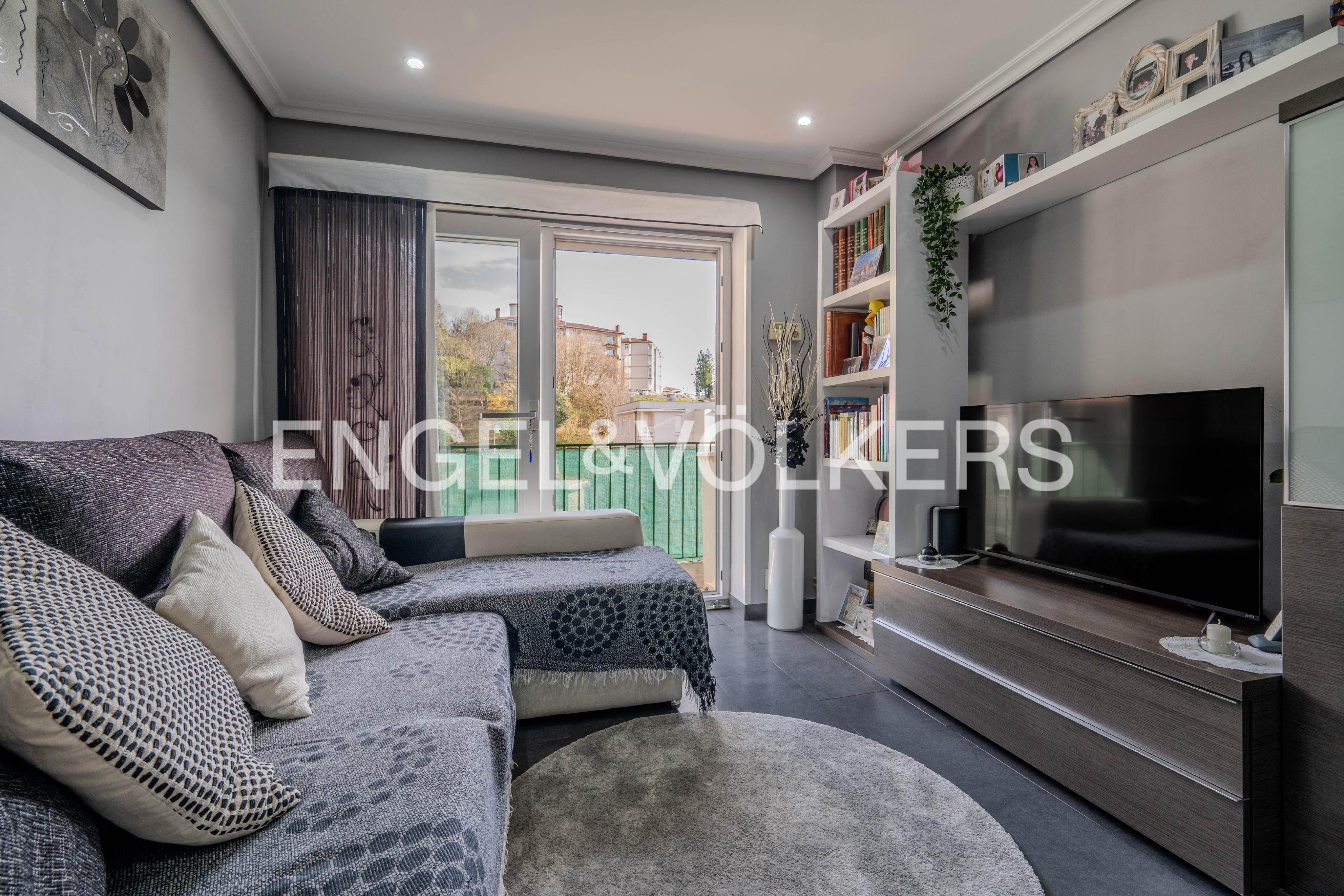 Living room of Apartment for sale in Pasaia  with Heating, Terrace and Storage room