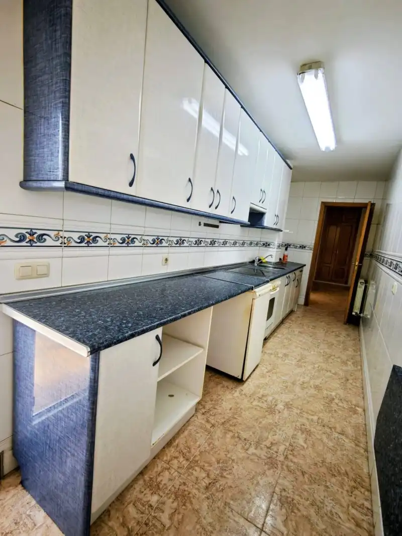 Cocina de Piso en venta en El Espinar con Calefacción, Jardín privado y Terraza