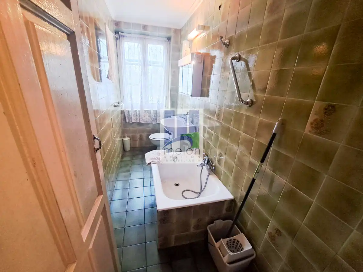 Bany de Casa o xalet en venda en Burgos amb Traster