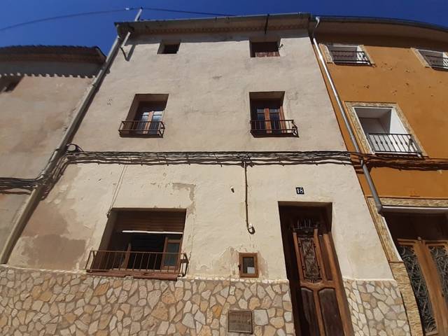 Casa-chalet en Venta en Comandante Gozalvez, 18, -1 en Teresa de Cofrentes