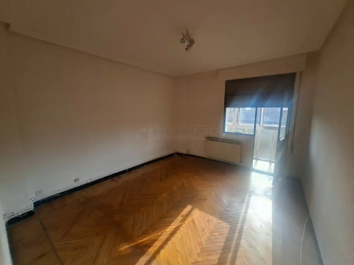 Living room of Flat for sale in Vitoria - Gasteiz  with Heating, Parquet flooring and Terrace