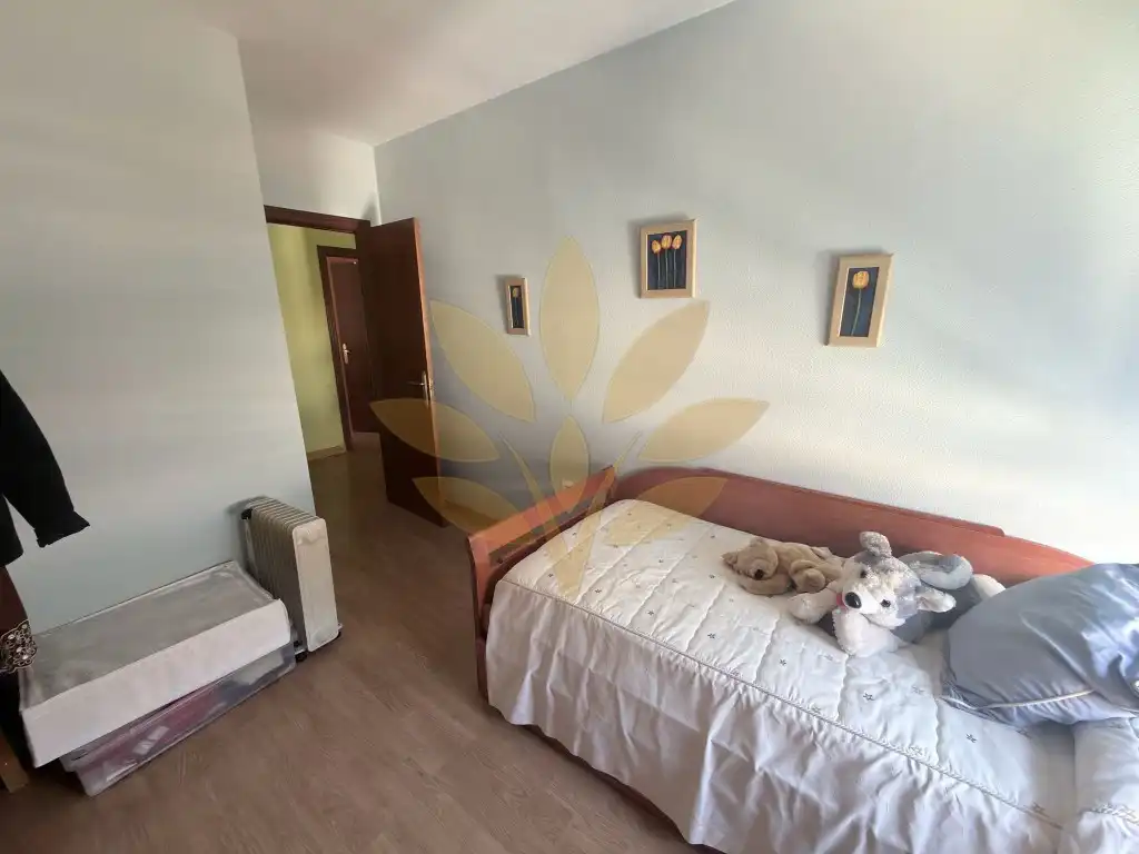 Habitación de Casa adosada en venta en Cáceres
