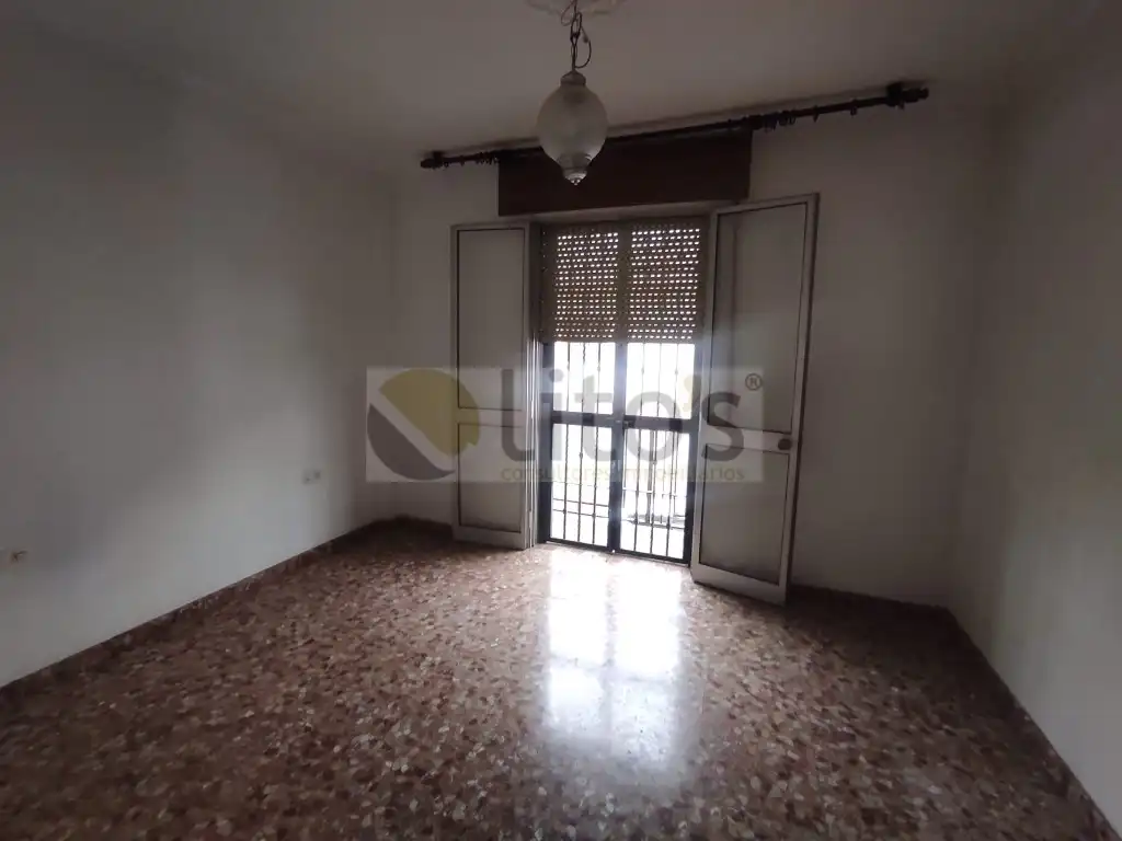 Dormitori de Casa adosada en venda en Dos Hermanas