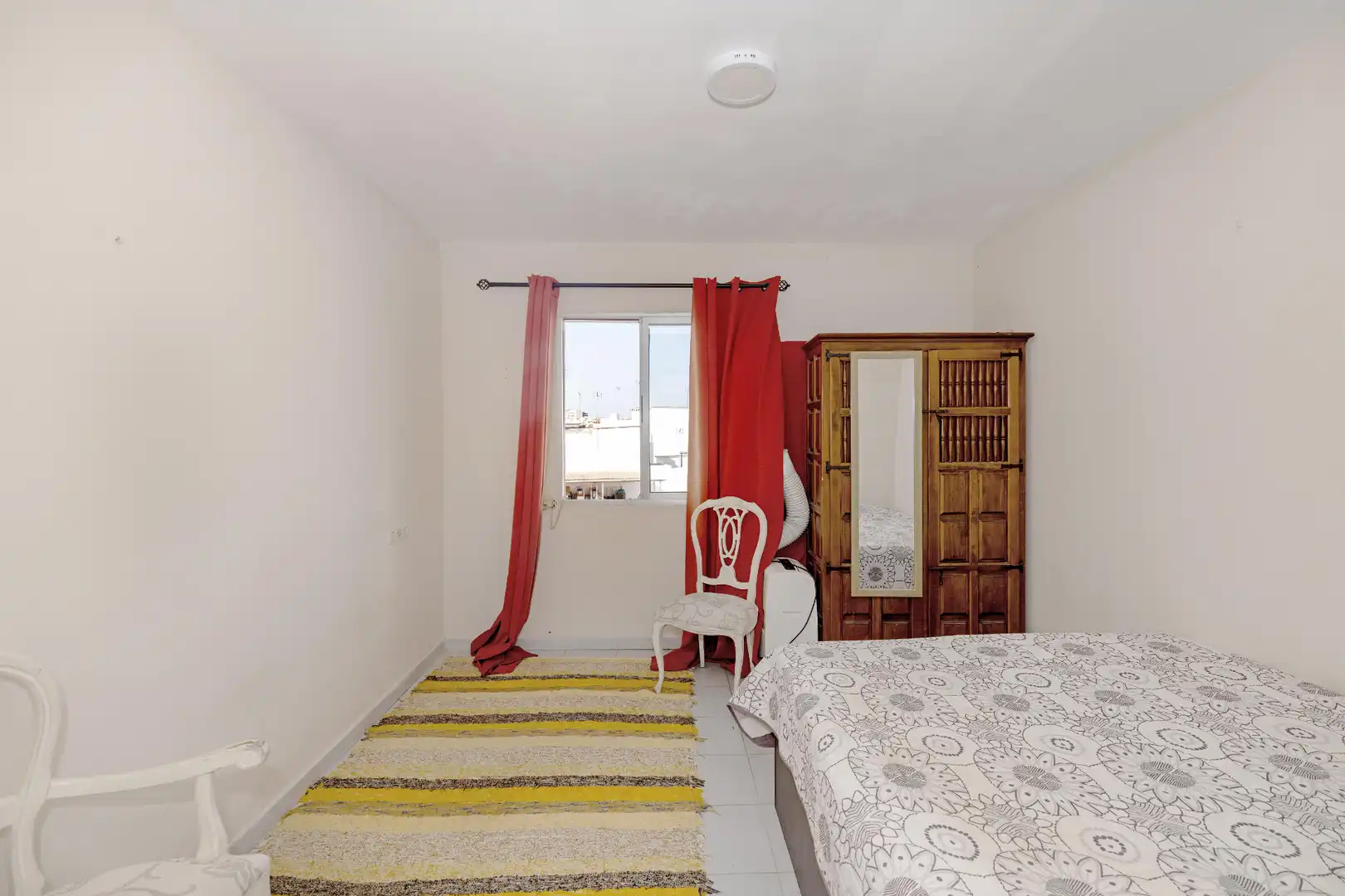 Dormitori de Casa adosada en venda en Marbella amb Terrassa i Traster