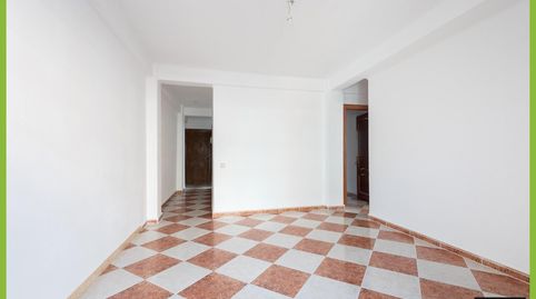 Foto 4 de Piso en venta en Calle Miravioletas, Parque Victoria Eugenia, Málaga Capital
