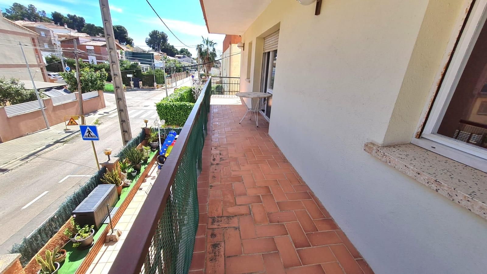 Vista exterior de Pis en venda en Calafell amb Terrassa i Piscina comunitària