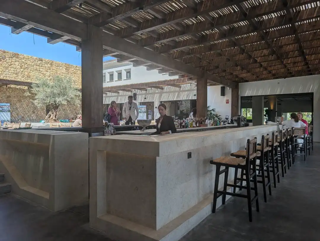Dachboden zum Verkauf in La Alcaidesa mit Klimaanlage, Heizung und Terrasse