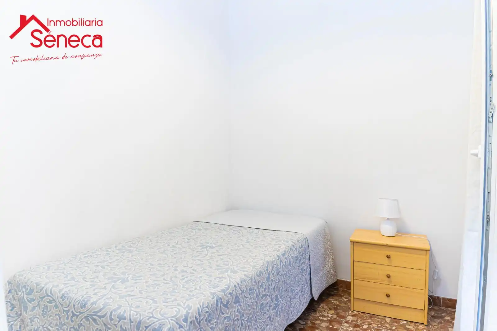 Schlafzimmer von Wohnung zum Verkauf in Córdoba mit Klimaanlage, Heizung und Terrasse