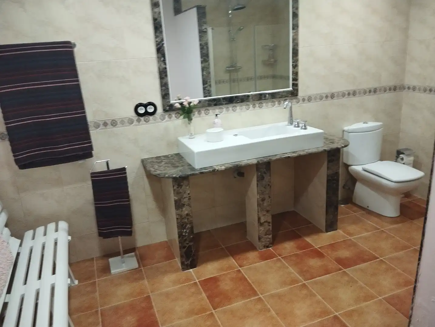 Bathroom of Houses for sale in Xove  with Private garden, Terrace and Balcony