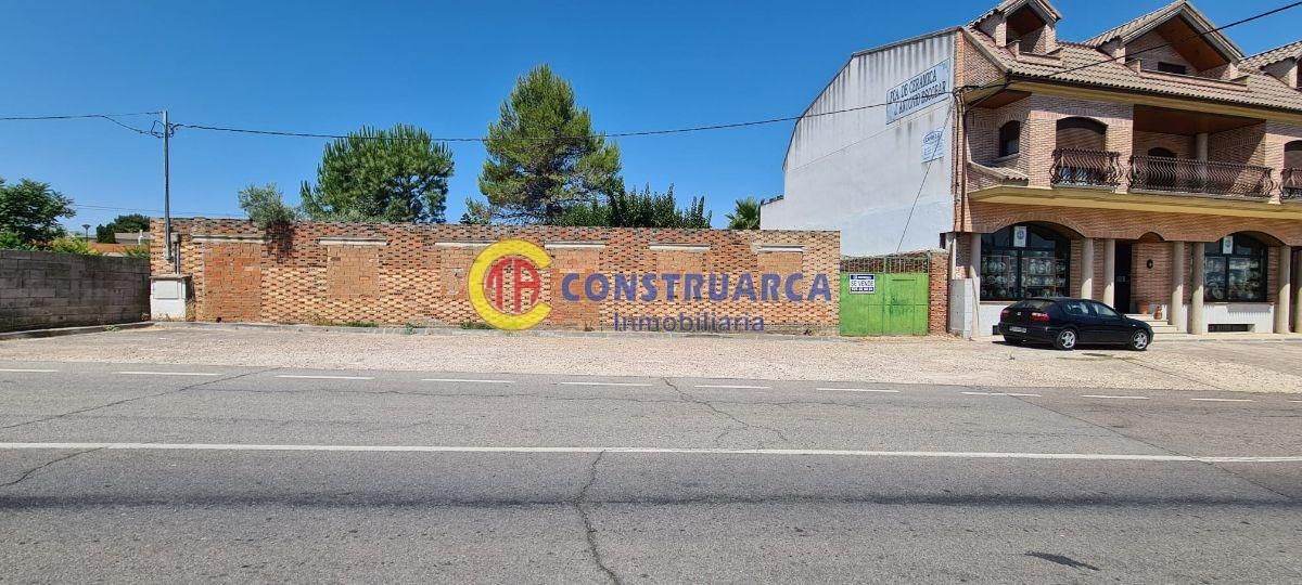 Vista exterior de Residencial en venda en El Puente del Arzobispo