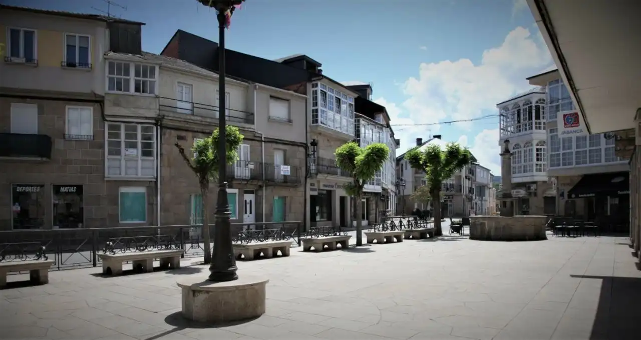 Vista exterior de Ático en venta en A Pobra de Trives  con Calefacción