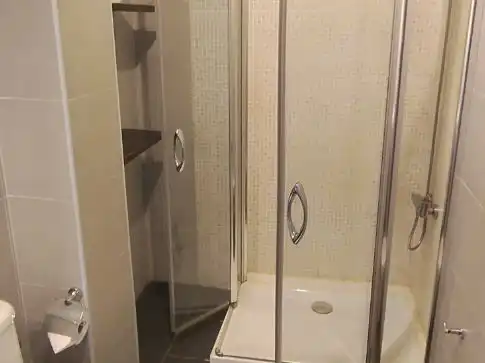Bany de Pis en venda en Santa Lucía de Tirajana amb Aire condicionat
