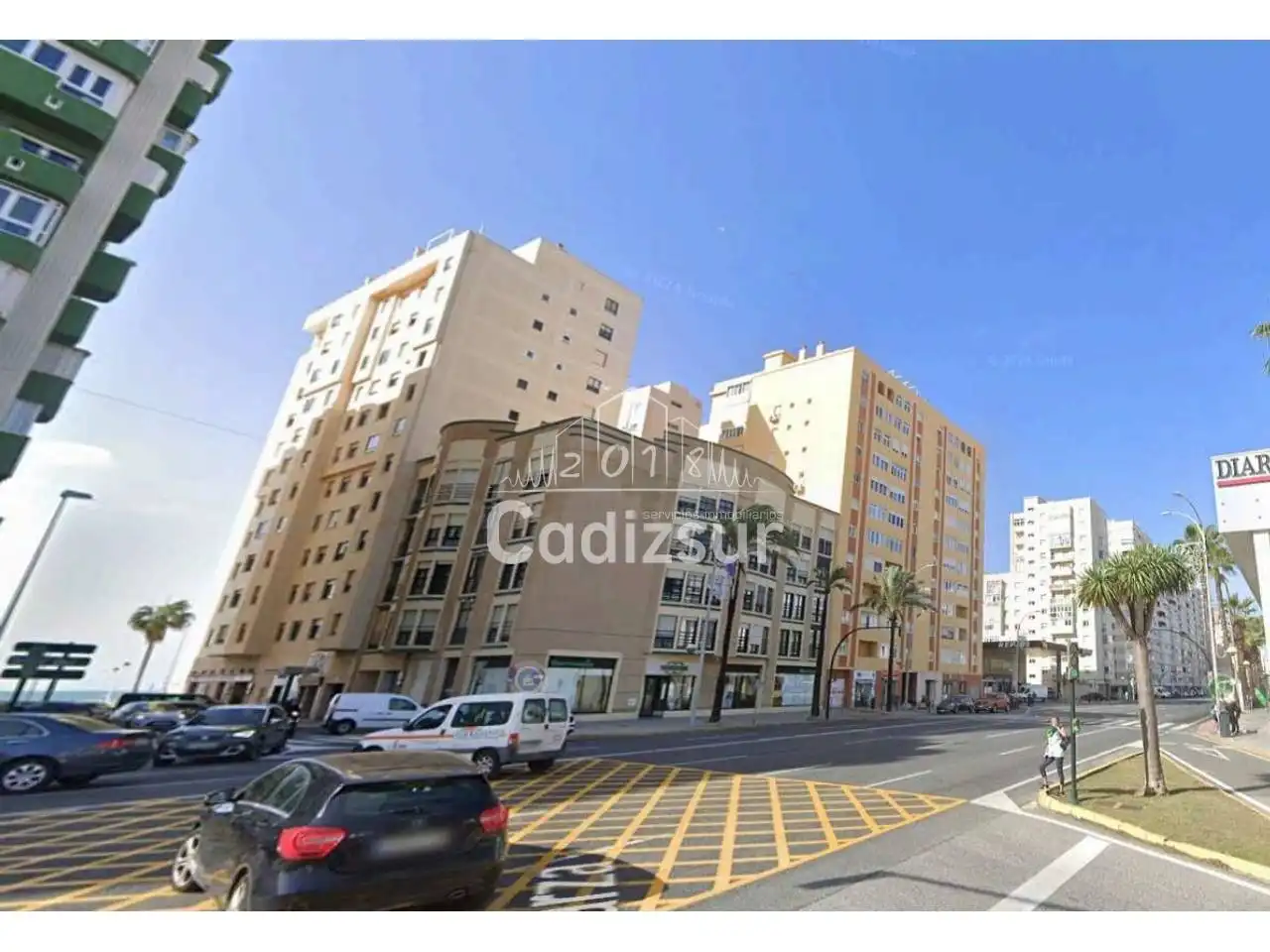 Vista exterior de Pis en venda en Cádiz amb Terrassa