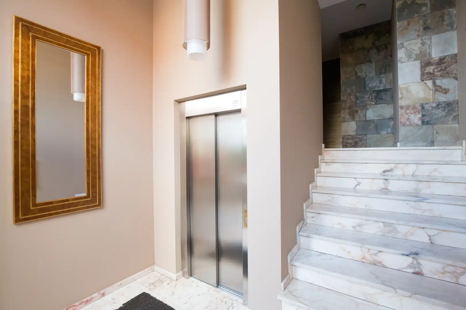 Piso en venta en Gijón  con Aire acondicionado, Terraza y Trastero
