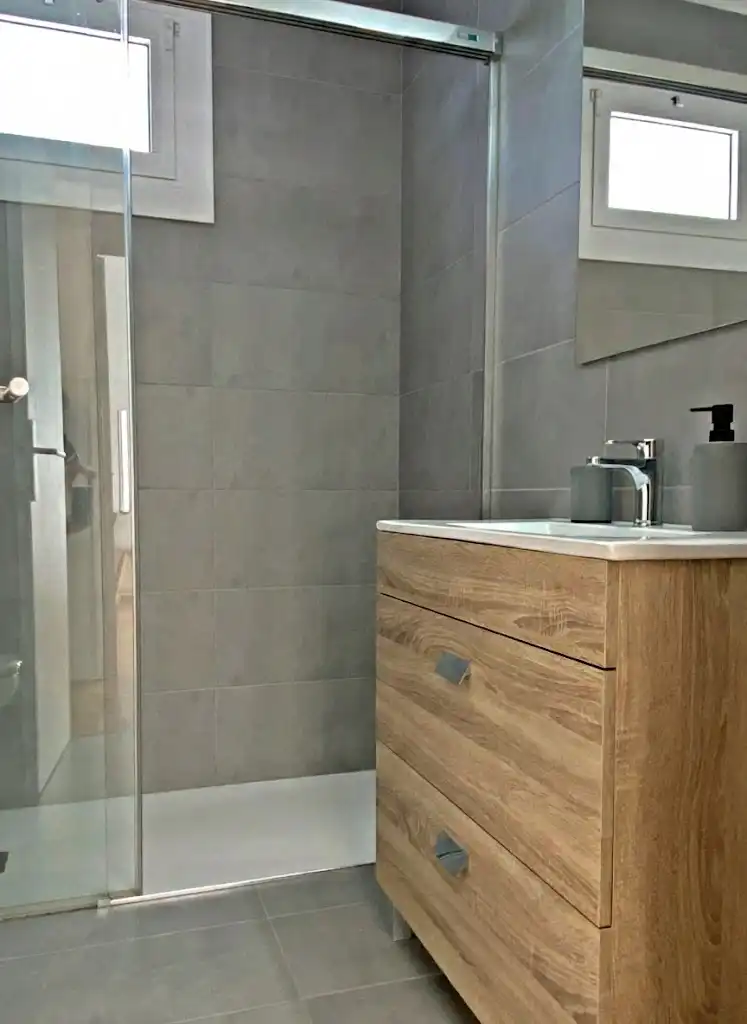 Badezimmer von Maisonette zum Verkauf in L'Hospitalet de Llobregat mit Klimaanlage, Heizung und Terrasse