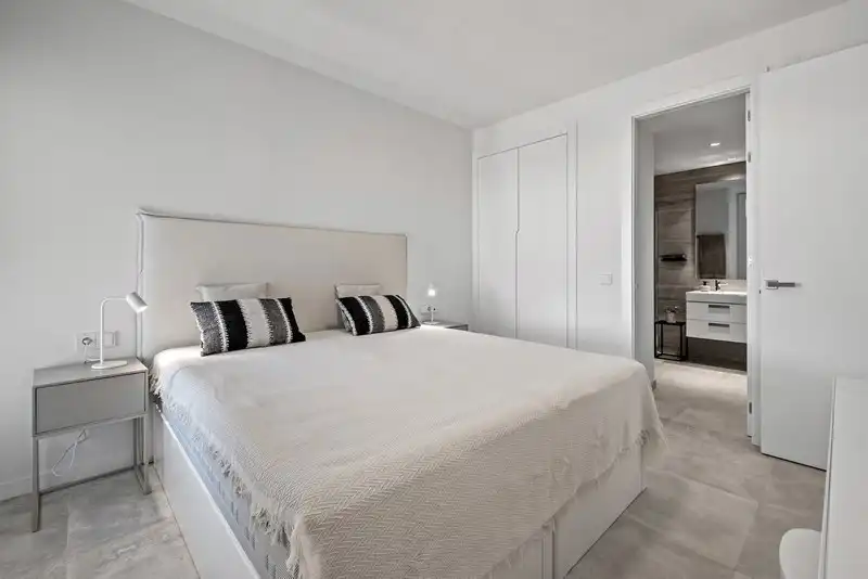 Apartment with terrace for sale in Estepona Pueblo, imagen 8