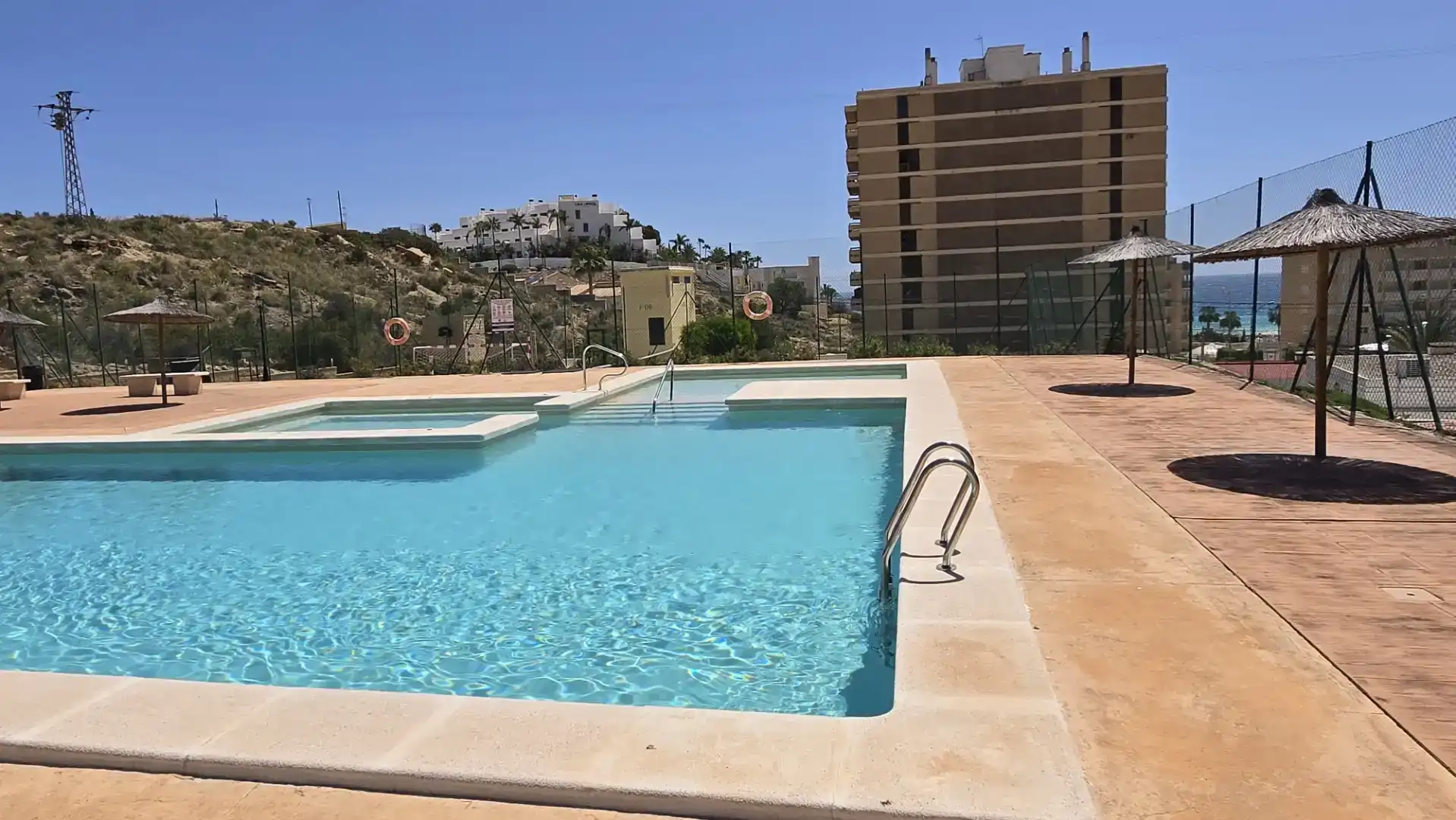 Swimming pool of Flat for rent in El Campello  with Air Conditioner, Private garden and Swimming Pool