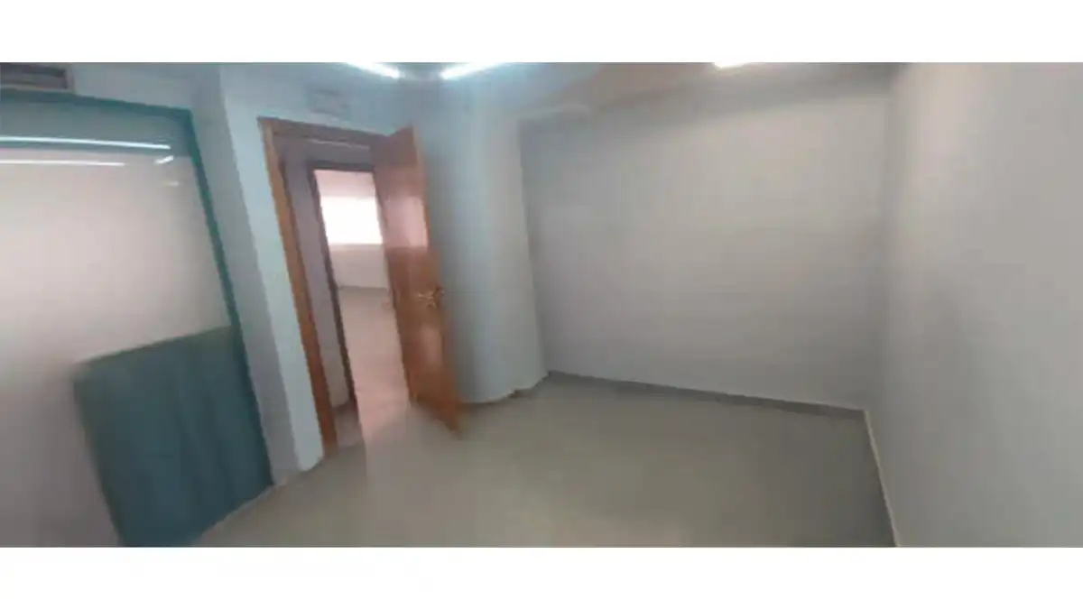 Local en venta en OSCAR ESPLÁ, 4, Ensanche - Diputación