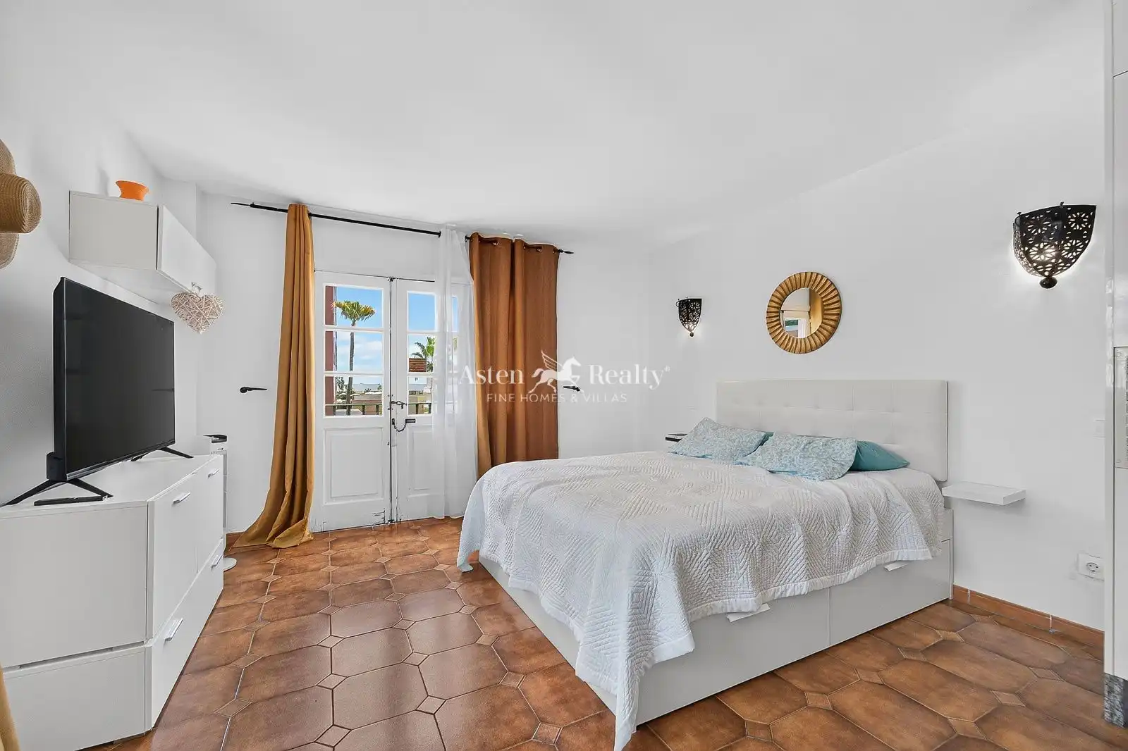 Bedroom of Study for sale in Adeje  with Terrace, Swimming Pool and Furnished