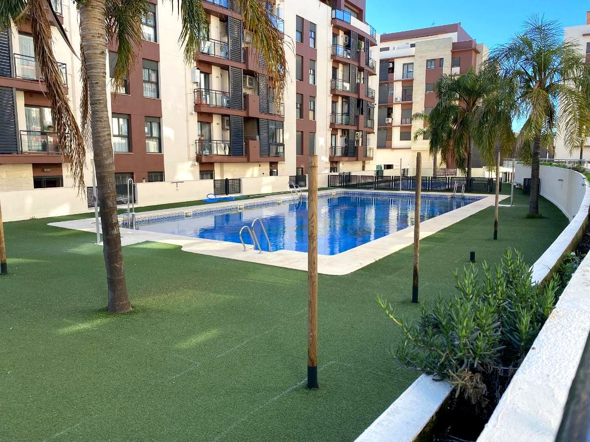 Piscina de Pis en venda en Mairena del Aljarafe amb Aire condicionat, Terrassa i Piscina comunitària
