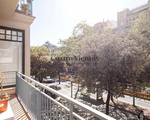 Vista exterior de Pis de lloguer en  Barcelona Capital amb Aire condicionat i Balcó