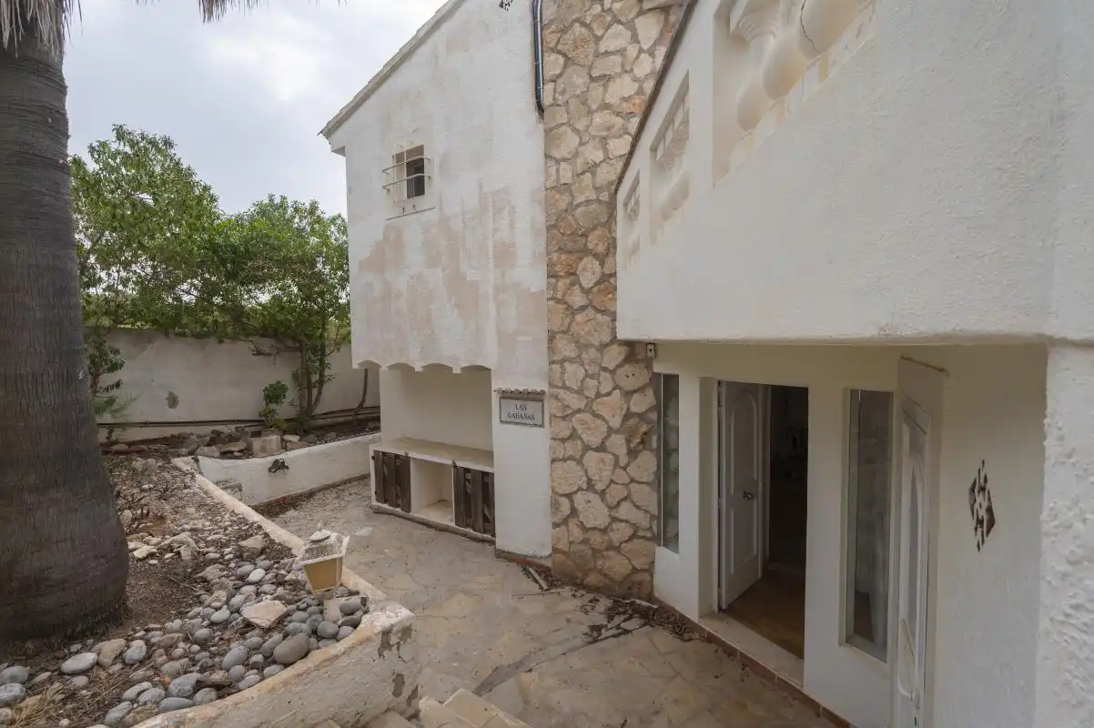 Vista exterior de Casa o xalet en venda en Sant Josep de sa Talaia amb Calefacció, Jardí privat i Terrassa