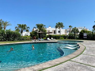 Penthouse mit Pool zum Verkauf in Escorpiones