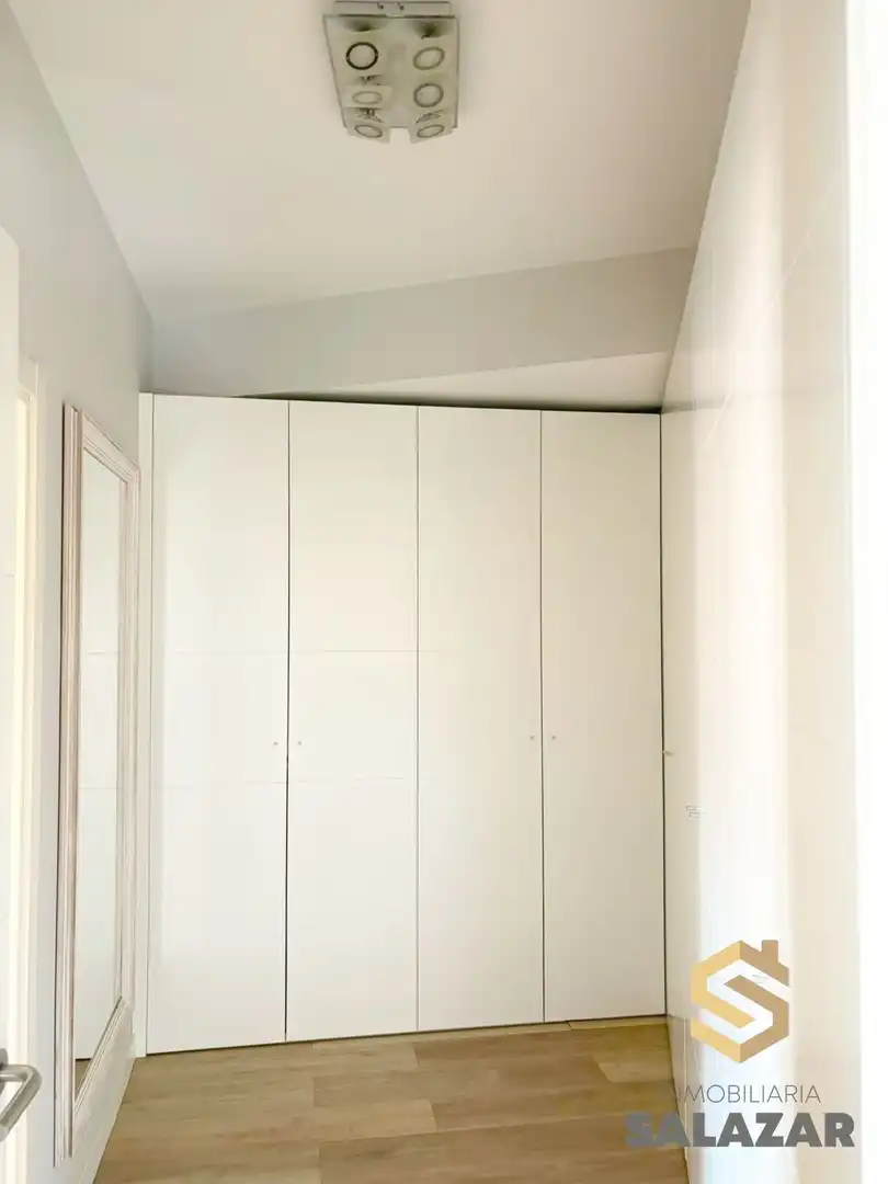 Habitación de Piso en venta en Bilbao  con Calefacción, Terraza y Trastero
