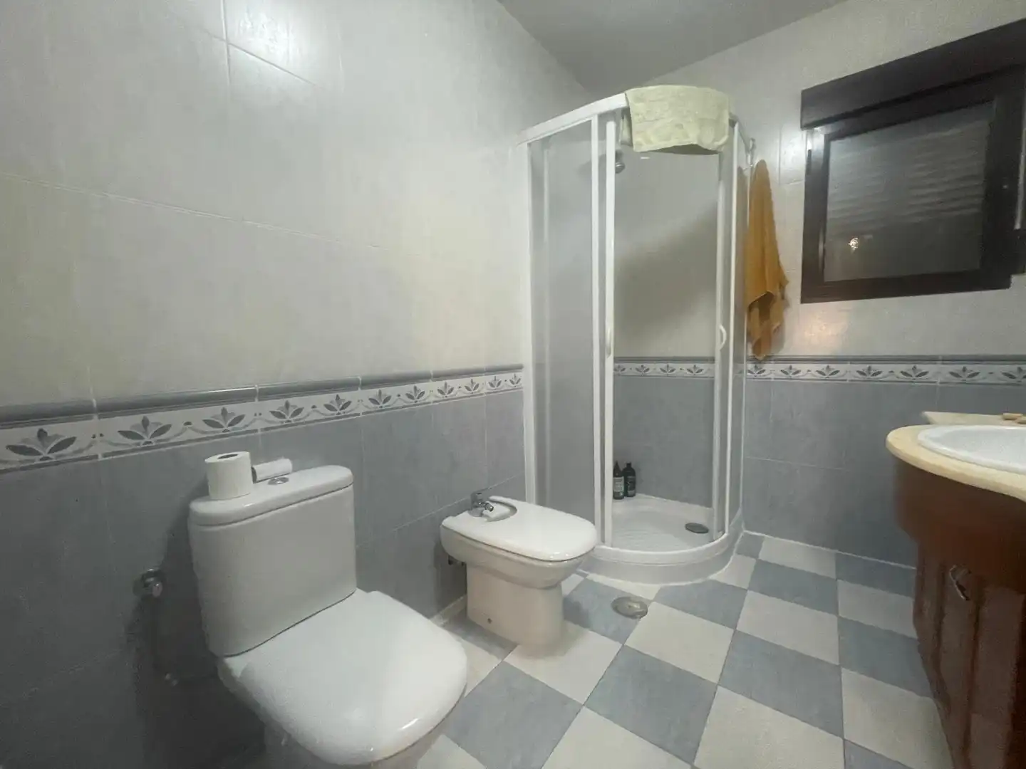 Casa adosada en venta en Hontanares de Eresma