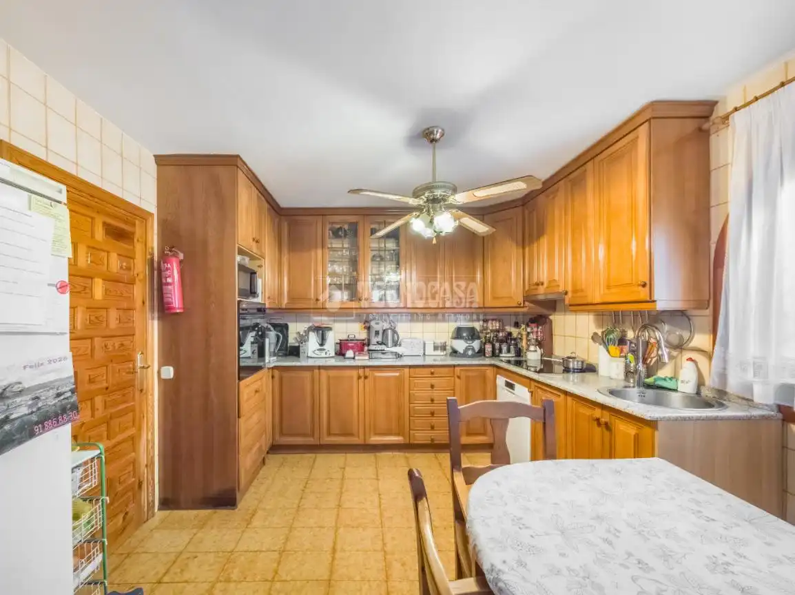 Cocina de Casa o chalet en venta en Nuevo Baztán con Aire acondicionado, Calefacción y Piscina