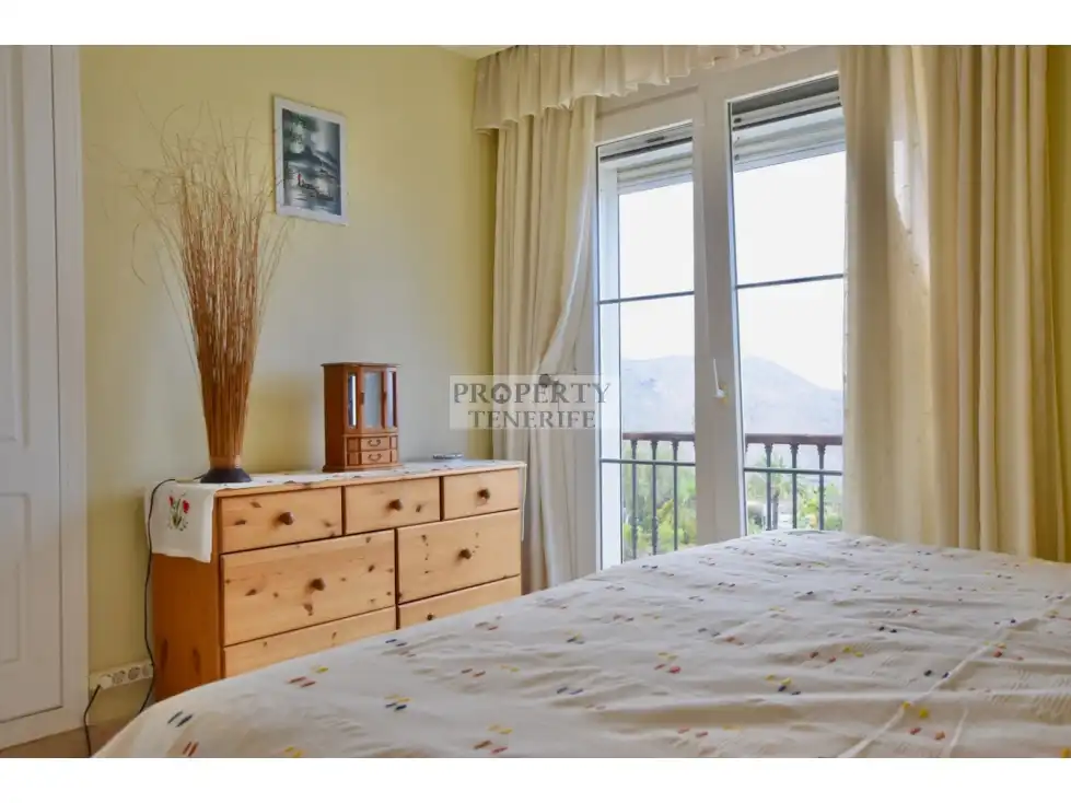 Bedroom of Houses for sale in Arona  with Furnished