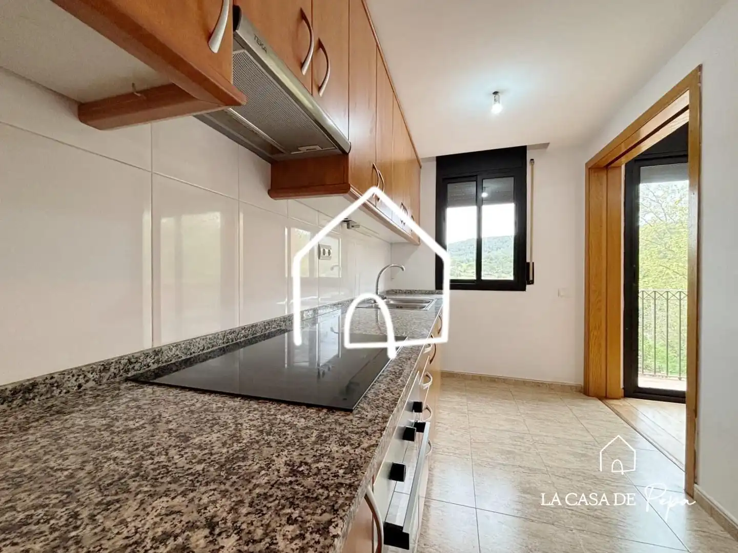 Cocina de Ático en venta en Begues con Calefacción, Parquet y Balcón