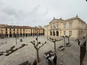 Vista exterior de Piso en venta en Palencia con Calefacción y Amueblado