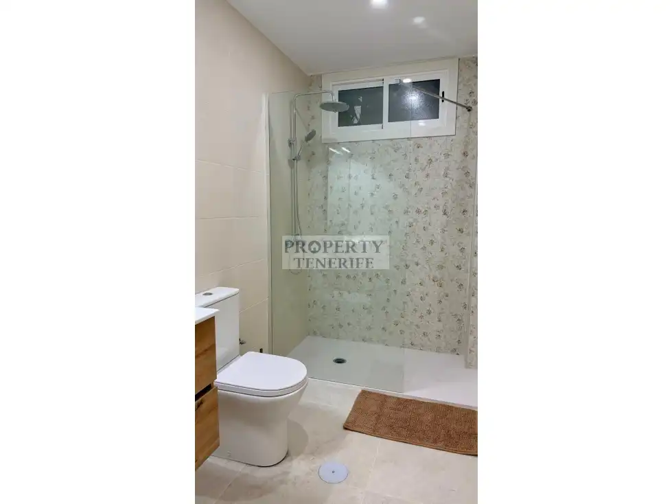 Baño de Apartamento en venta en Arona con Amueblado