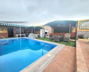 Swimming pool of House or chalet for sale in Alcalá de Guadaira  with Air Conditioner, Heating and Private garden