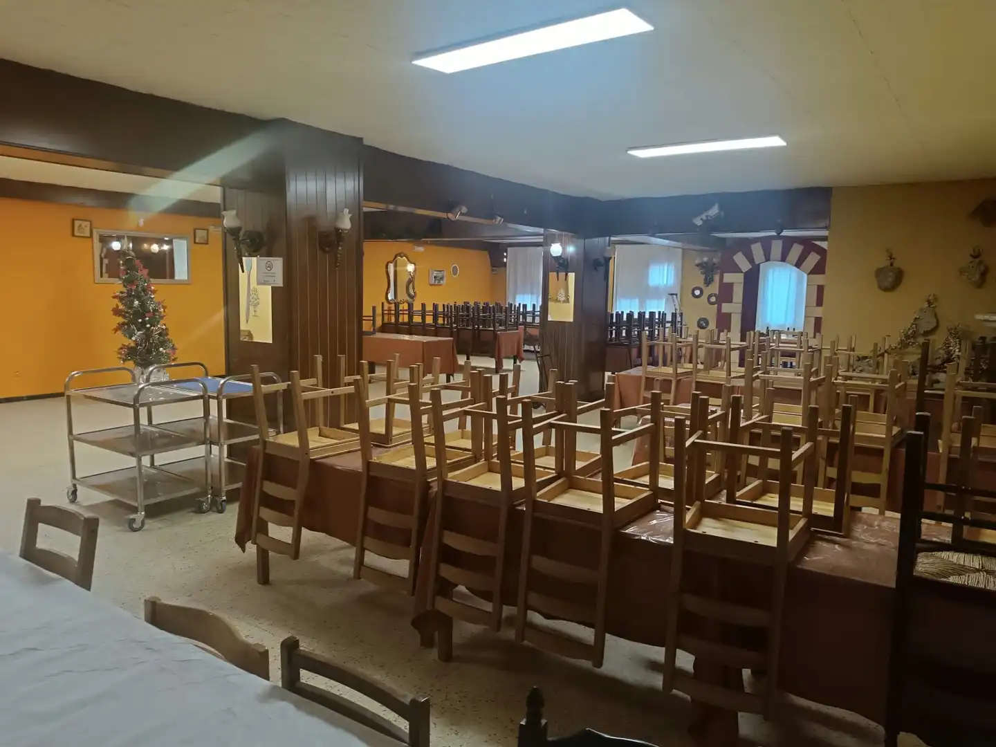Locale commerciale in affitto a Roda de Ter